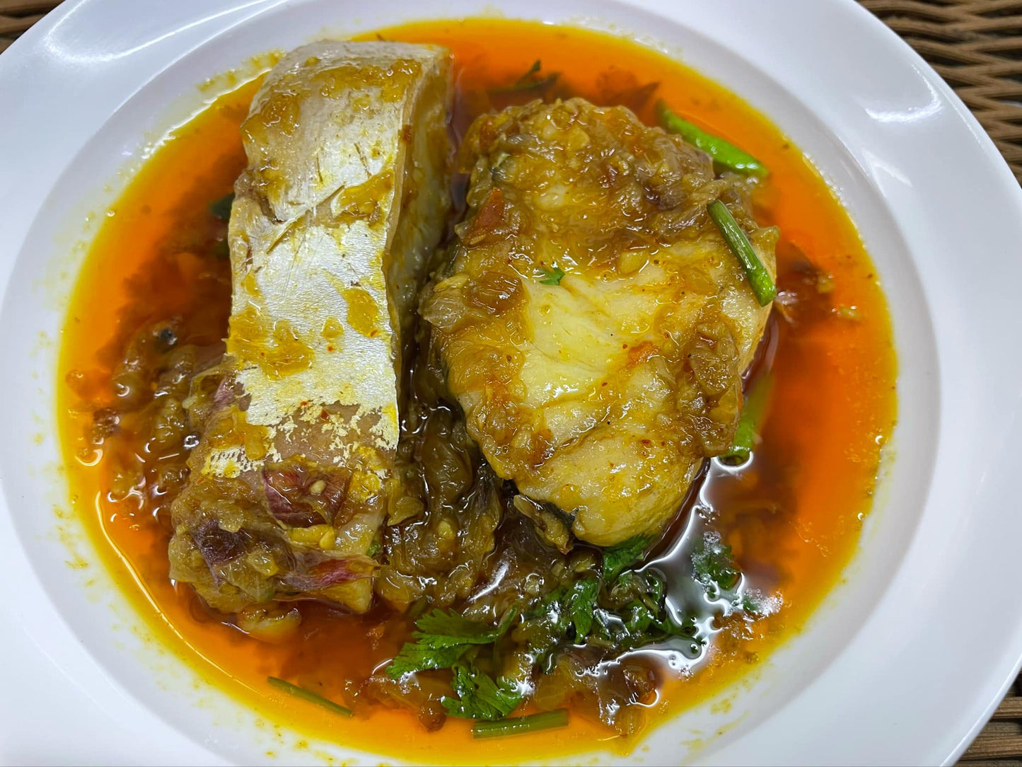 ငါးမြင်းဆီပြန် + သုံးမျိုးစပ်ကြော် (420g)