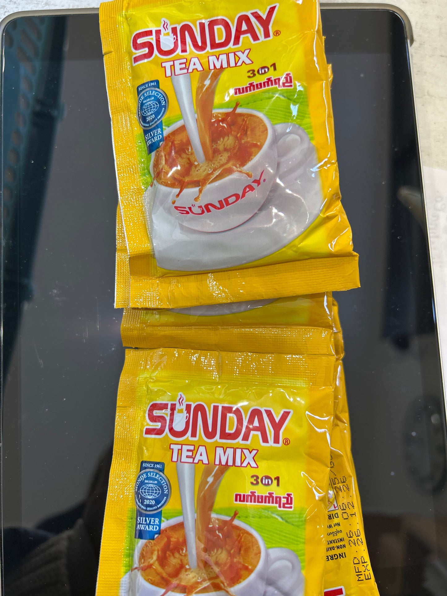 SUNDAY TEA MIX 10pcs