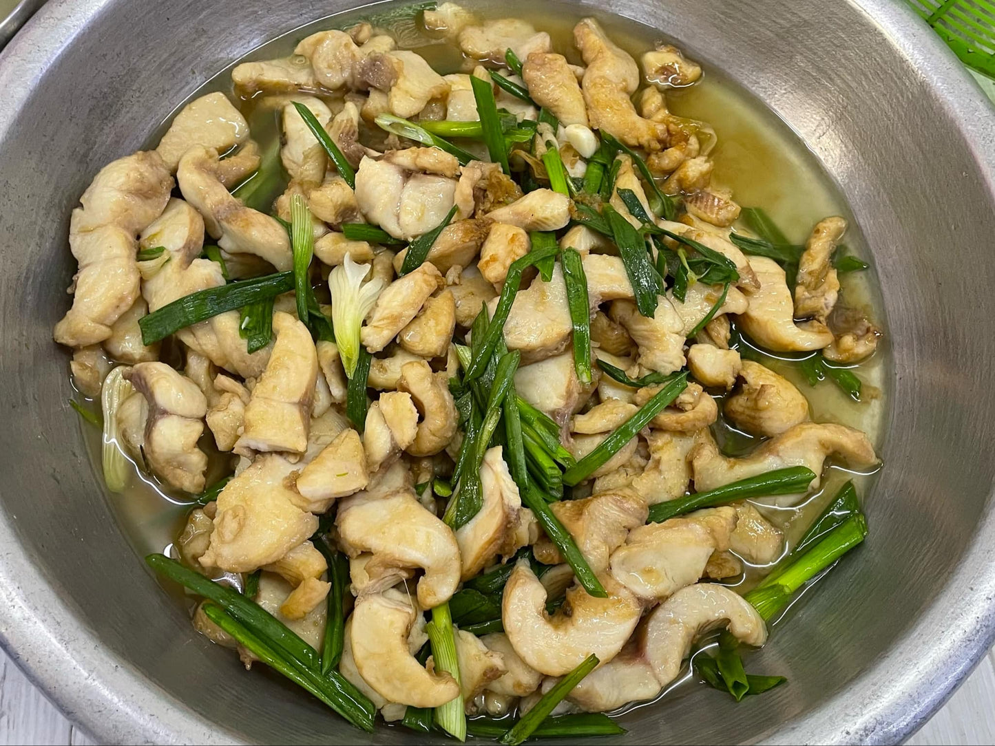 ငါးရံ့ကြက်သွန်မြိတ် (240g)