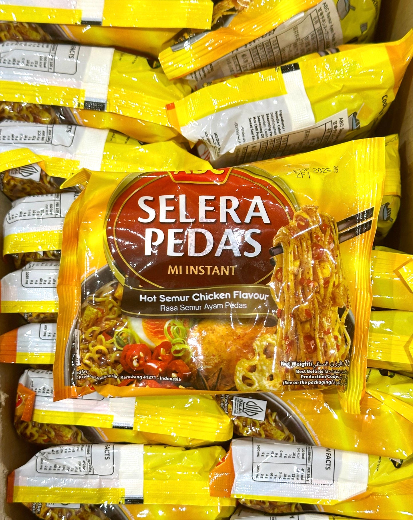 miABC Hot Semur Chicken Flavour
