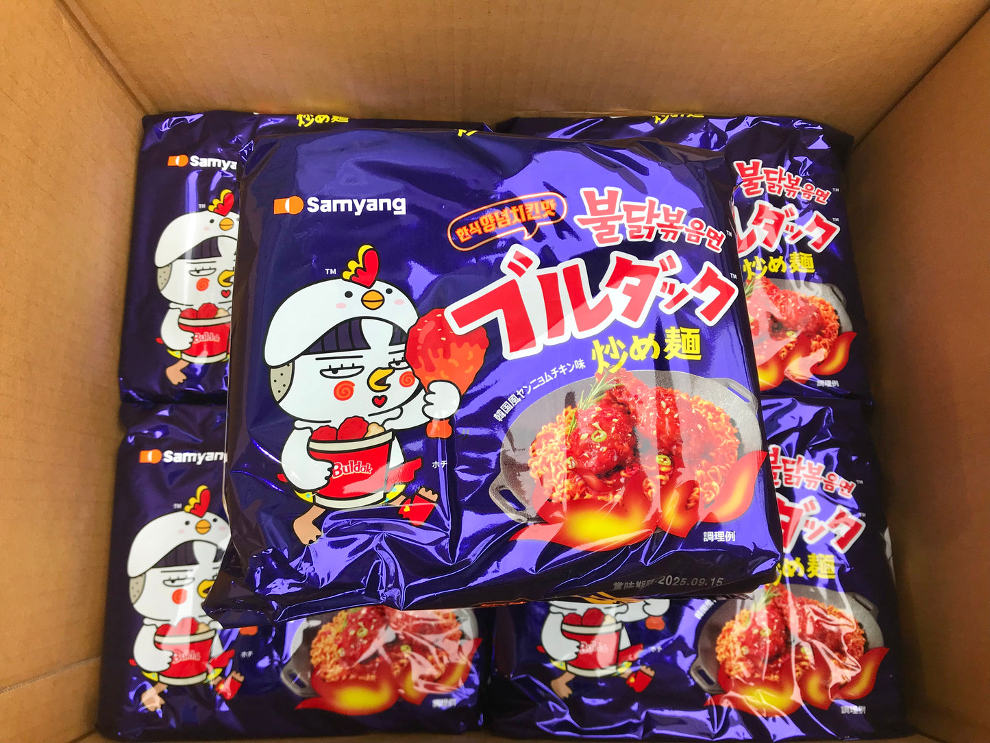 Samyang Buldak Spicy Chicken Ramen (5個パック) ခရမ်းရောင်