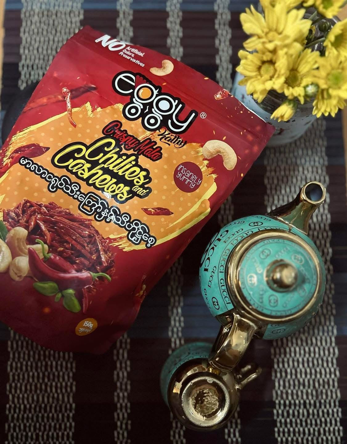 eggy မာလာငရုပ်သီးကြော်နှင့်သီဟိုဠ်စေ့ (150g)
