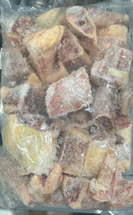 HL ကြက်မာခုတ်သား Hard Chicken Cut (HALAL)