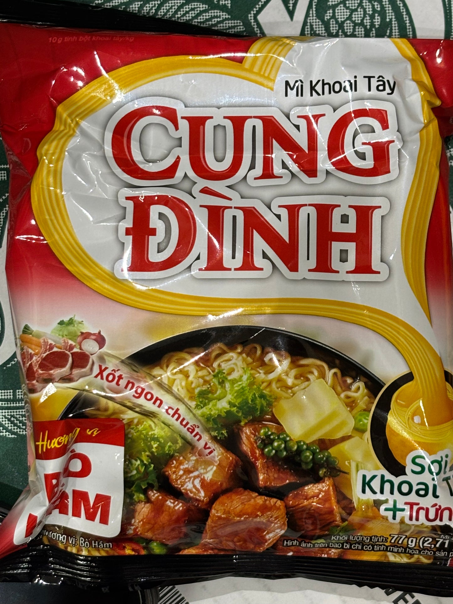 CUNG DINH Bo Ham Instant Noodle
