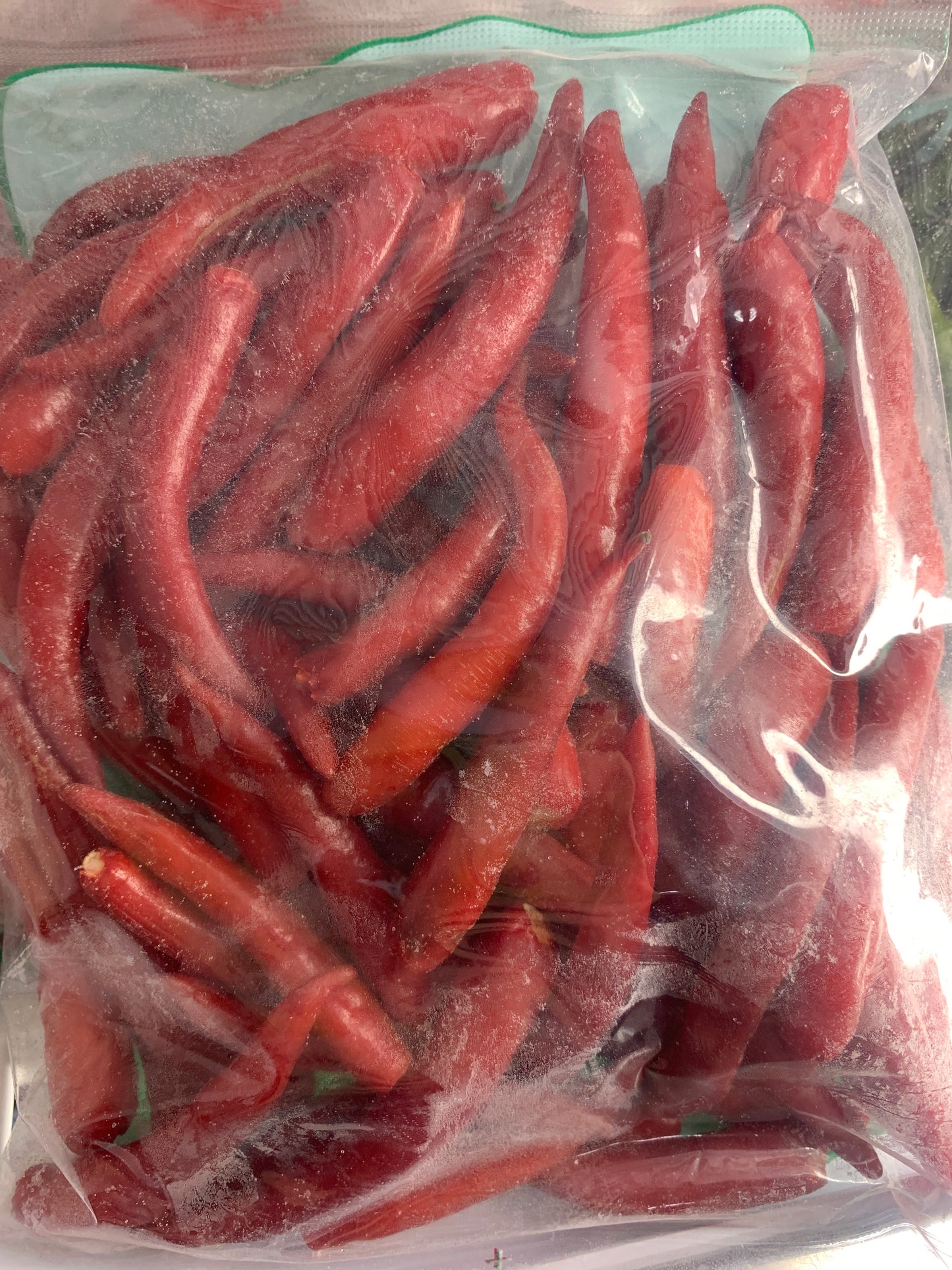 Frozen Chili ငရုတ်သီးစိမ်းအခဲ (200g)