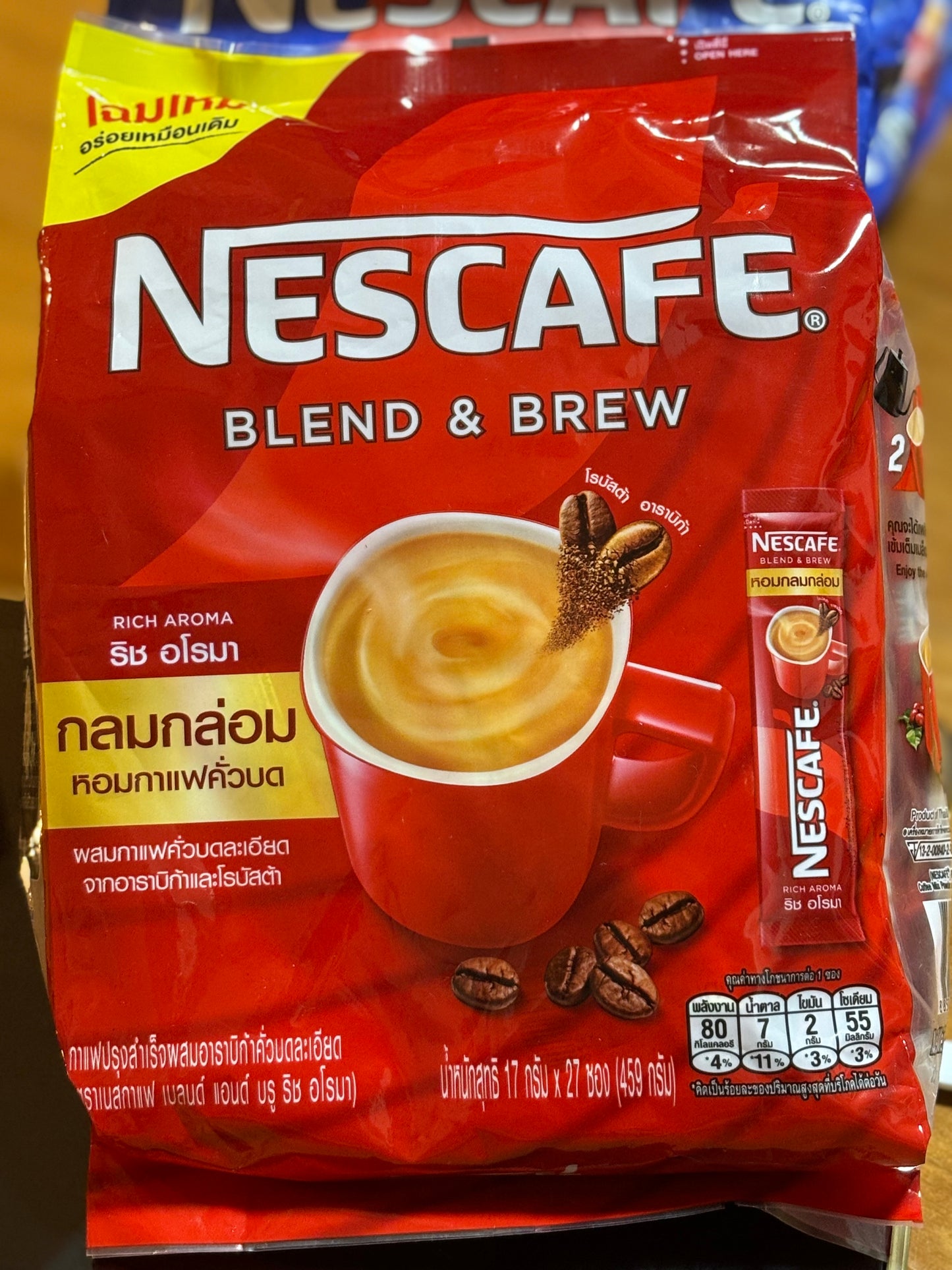 NESCAFE Blend & Brew Rich Aroma