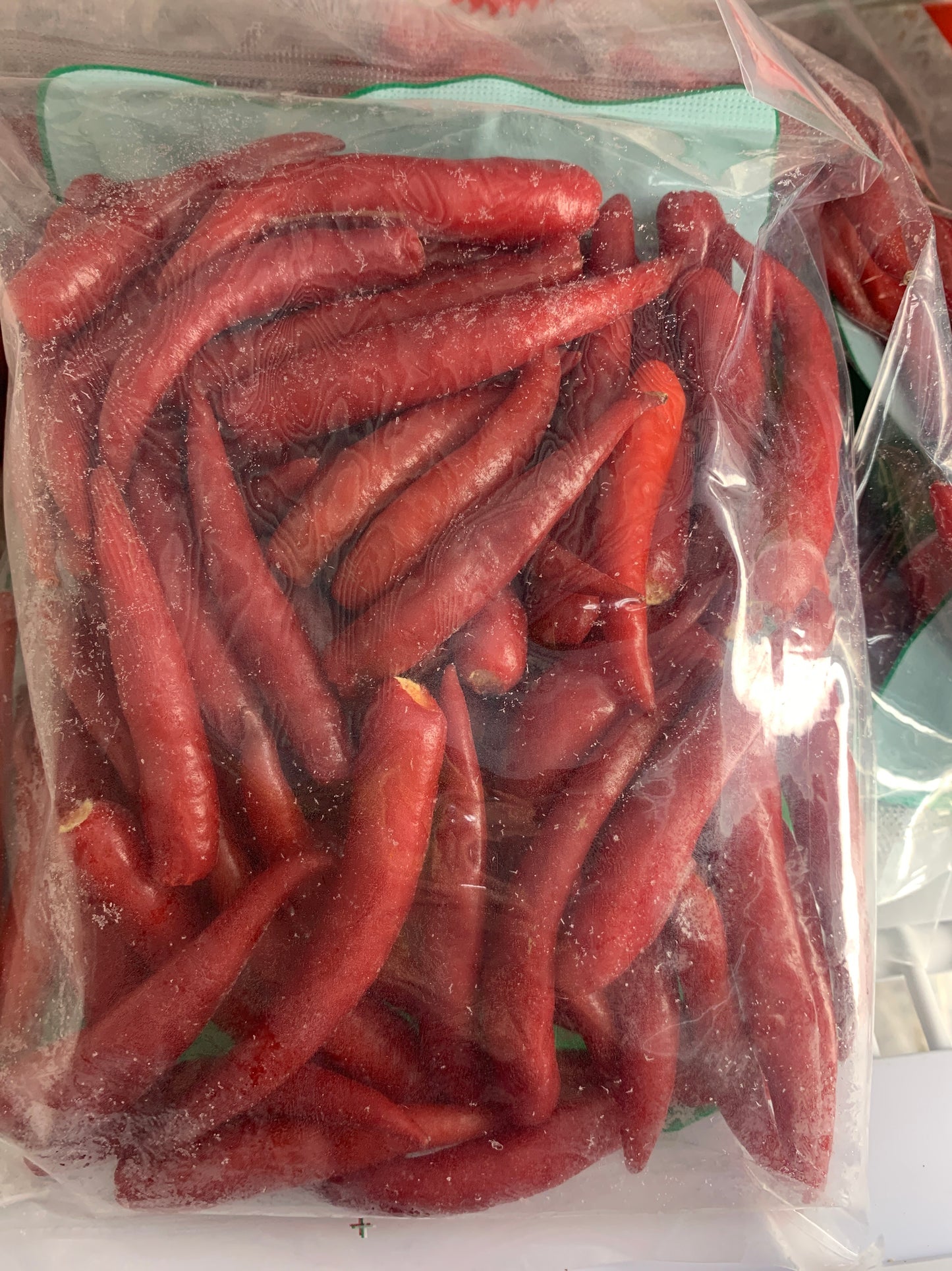 Frozen Chili ငရုတ်သီးစိမ်း အနီရောင် (500g)