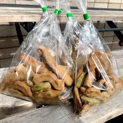 မန်ကျည်းသီးစိမ်း Fresh Tamarind