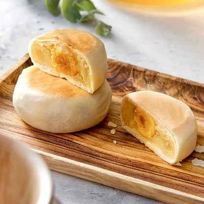 Banh Pia Durian Salted Egg Cake (1pc)
